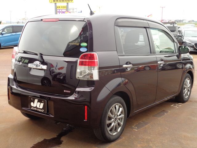 Toyota SPADE 2016-12 7898-2