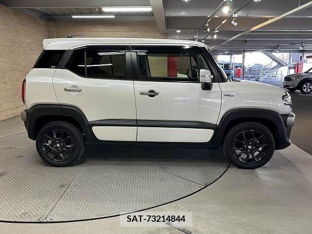 Suzuki X BEE 2021-03 218467-17
