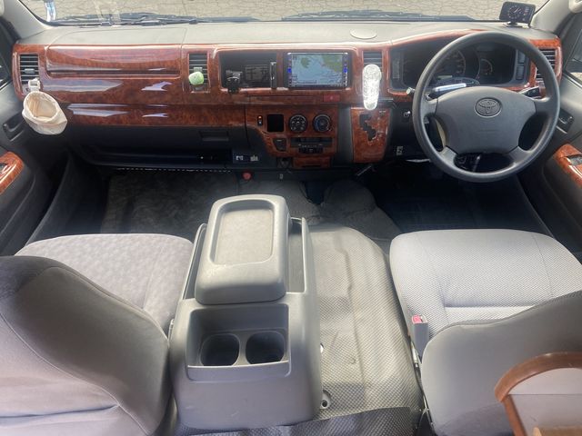 Toyota HIACE VAN 2005-06 190922-13