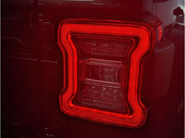 Jeep WRANGLER 2022-06 21871-9