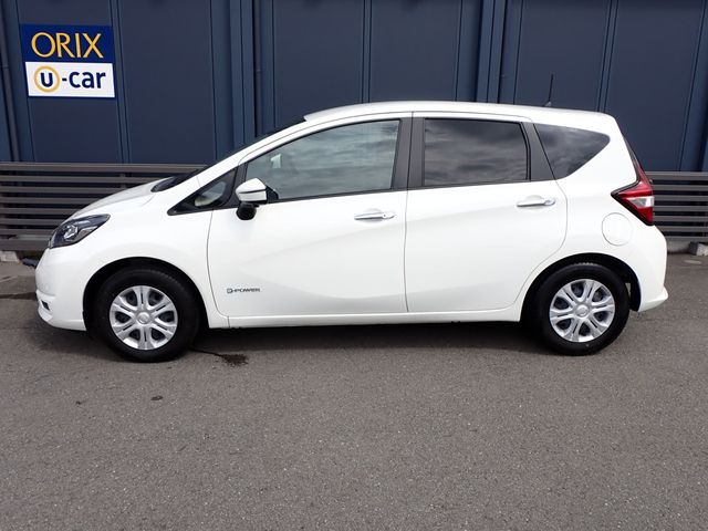 Nissan NOTE 2018-08 6870-18