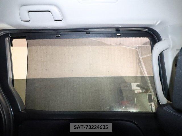 Toyota VOXY 2015-05 373121-27
