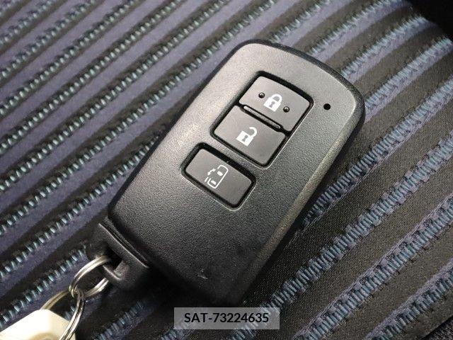Toyota VOXY 2015-05 373121-26