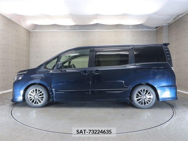 Toyota VOXY 2015-05 373121-25