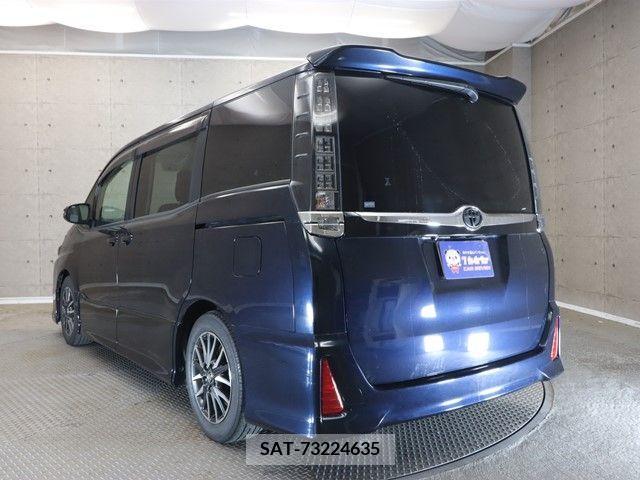 Toyota VOXY 2015-05 373121-24