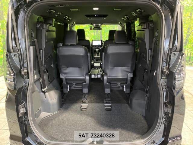 Toyota VOXY 2023-03 288903-11