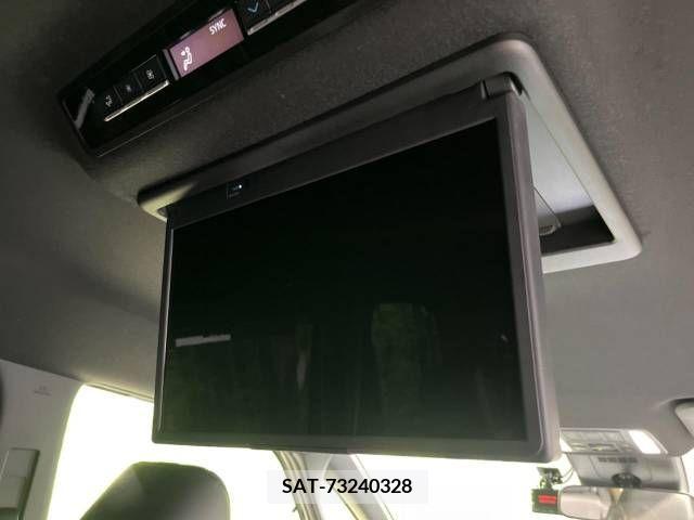 Toyota VOXY 2023-03 288903-2