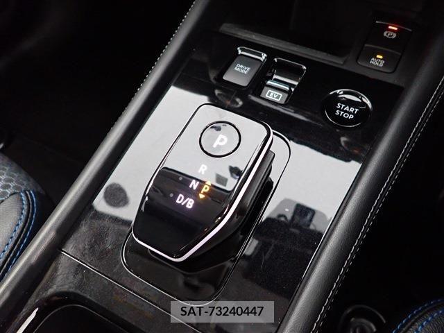Nissan KICKS 2022-10 316093-15