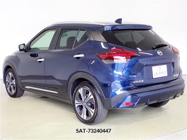 Nissan KICKS 2022-10 316093-6