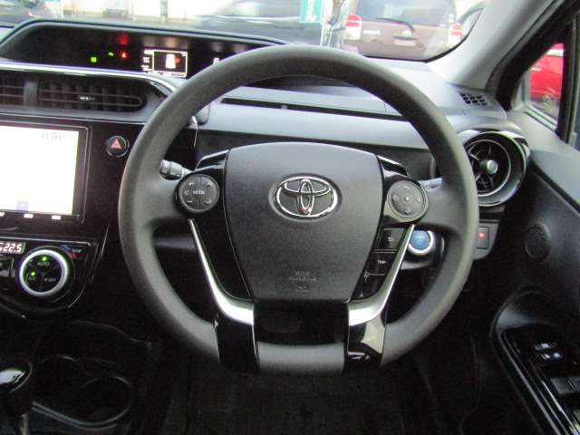 Toyota AQUA 2019-03 182475-14