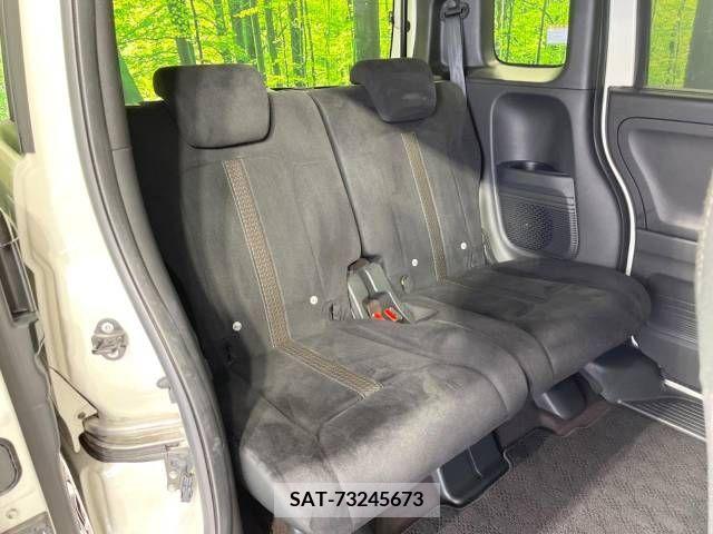 Honda N BOX CUSTOM 2018-03 306969-9