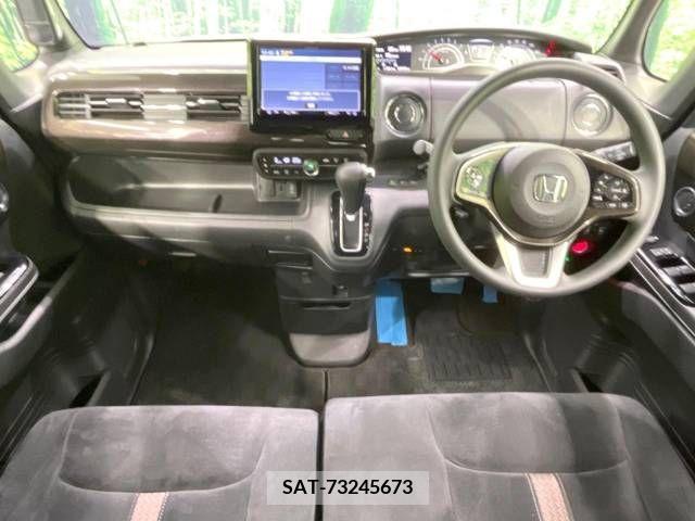 Honda N BOX CUSTOM 2018-03 306969-1