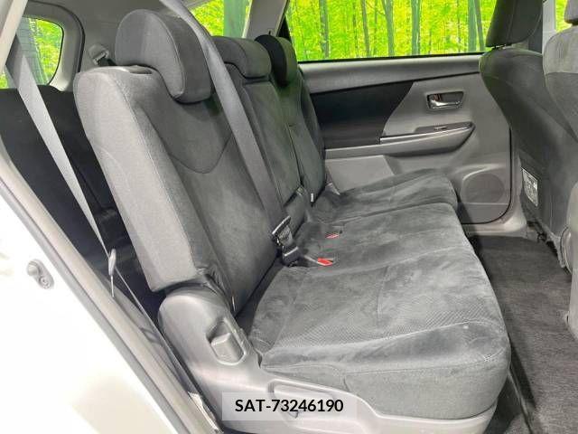 Toyota PRIUS ALPHA 2014-02 219232-9