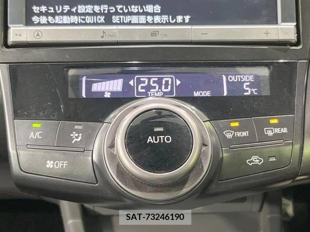 Toyota PRIUS ALPHA 2014-02 219232-6