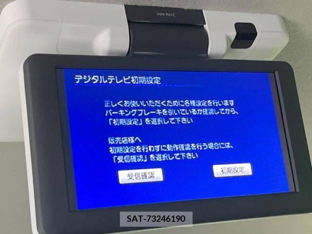 Toyota PRIUS ALPHA 2014-02 219232-4