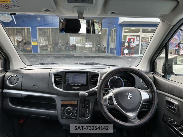 Suzuki WAGON R 2013-07 211587-13