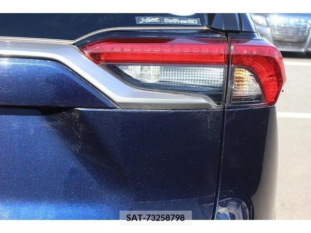 Toyota RAV4 2019-12 208379-11