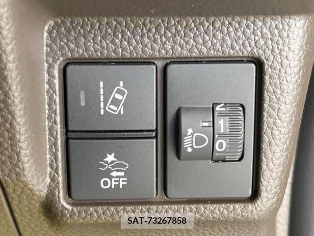 Honda N BOX 2022-01 241858-3