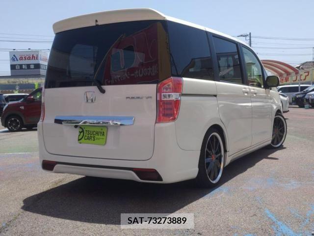 Honda STEP WGN 2013-07 286111-1