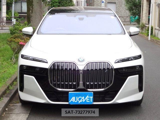 Bmw i7 2023-12 318984-3