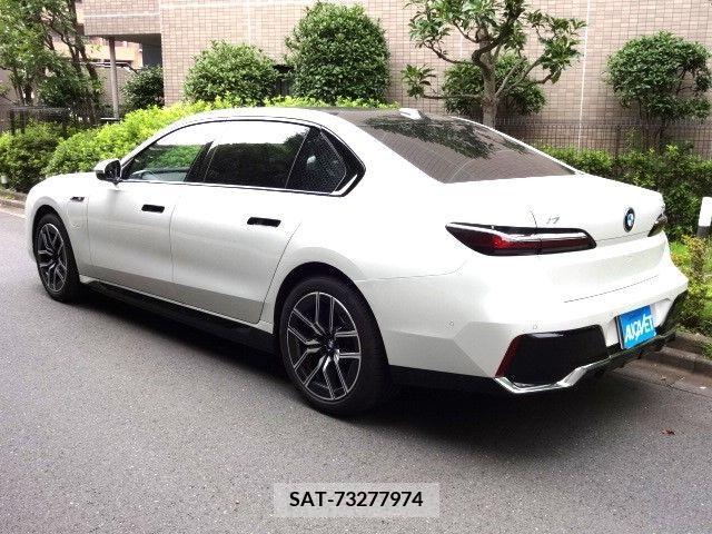Bmw i7 2023-12 318984-2