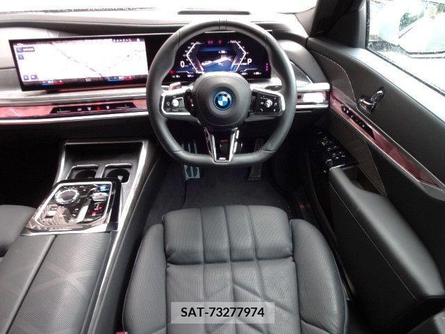 Bmw i7 2023-12 318984-1