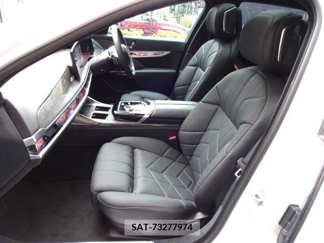 Bmw i7 2023-12 318984-13
