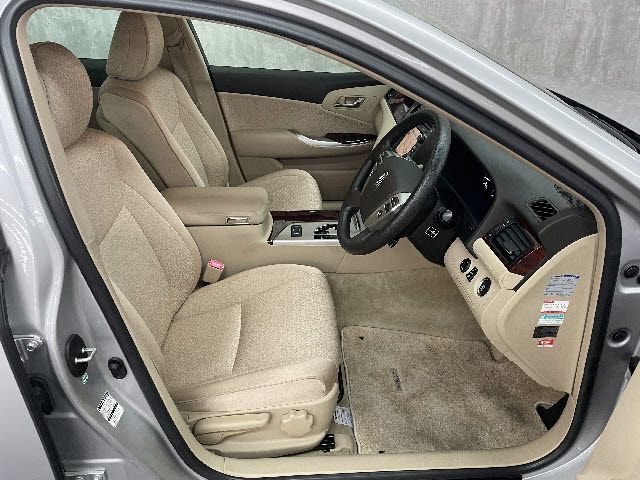 Toyota CROWN SEDAN 2011-12 192780-9