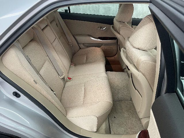 Toyota CROWN SEDAN 2011-12 192780-3
