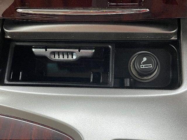 Toyota CROWN SEDAN 2011-12 192780-24