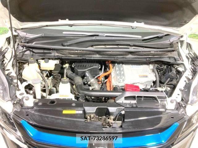 Nissan SERENA 2019-05 284136-18