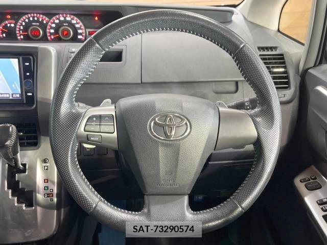 Toyota VOXY 2013-06 321335-8
