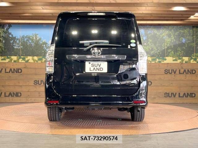 Toyota VOXY 2013-06 321335-17
