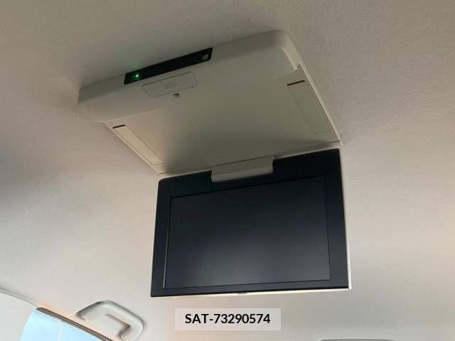 Toyota VOXY 2013-06 321335-4