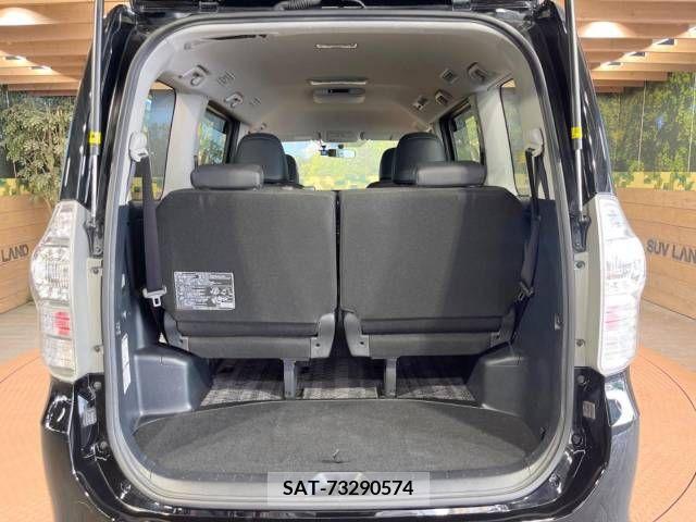 Toyota VOXY 2013-06 321335-12