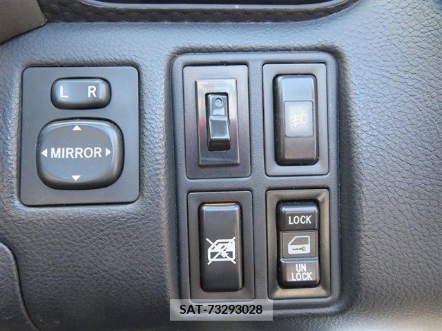 Toyota MR-S 2005-01 252331-21