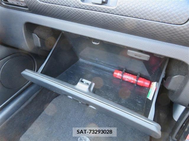 Toyota MR-S 2005-01 252331-19