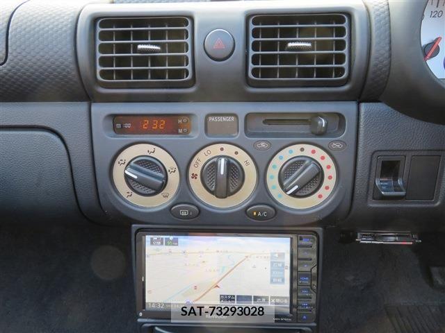Toyota MR-S 2005-01 252331-12