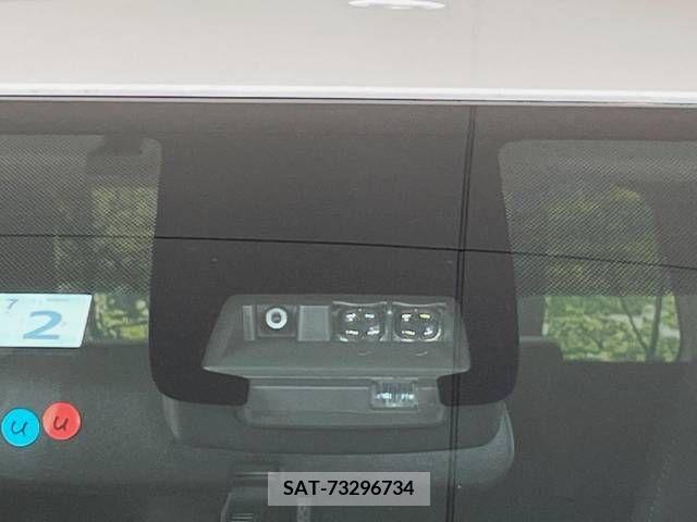 Toyota SIENTA 2018-02 314651-3