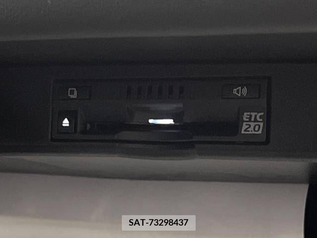 Lexus NX 2021-09 300558-10