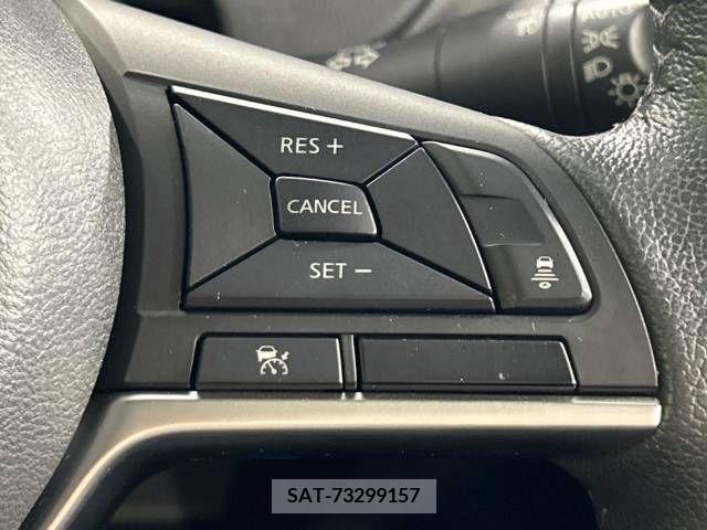 Nissan NOTE 2017-11 381031-5