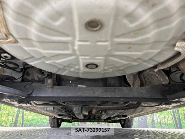 Nissan NOTE 2017-11 381031-19