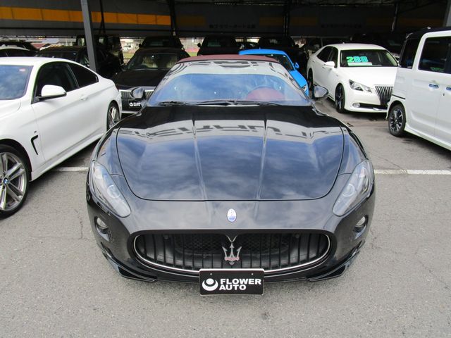Maserati GranCabrio 2012-08 1060-6