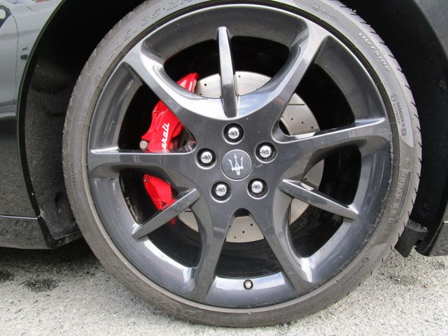 Maserati GranCabrio 2012-08 1060-10