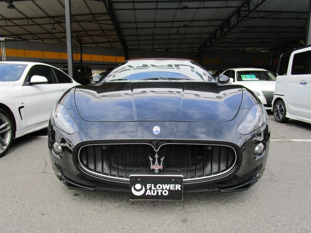 Maserati GranCabrio 2012-08 1060-5