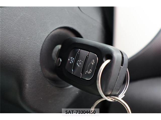 Renault TWINGO 2022-05 374991-18