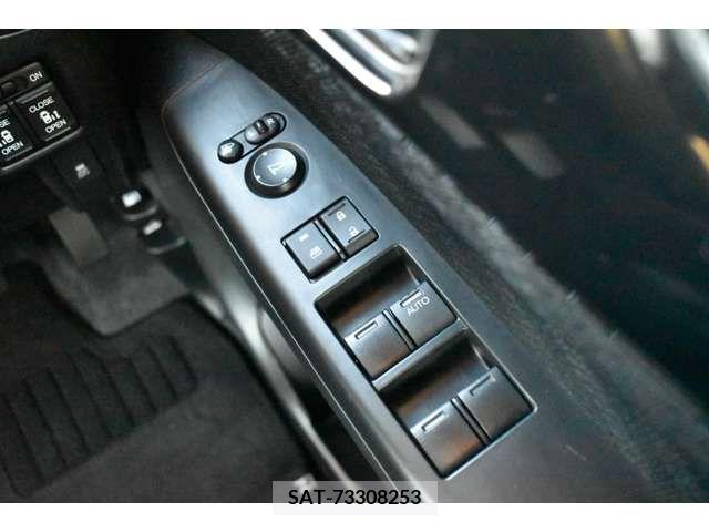 Honda N BOX CUSTOM 2012-11 208759-16