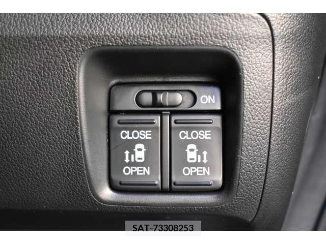 Honda N BOX CUSTOM 2012-11 208759-15