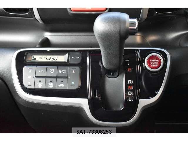 Honda N BOX CUSTOM 2012-11 208759-12