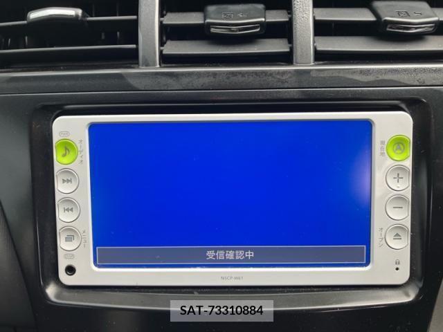 Toyota PRIUS ALPHA 2011-10 393503-21